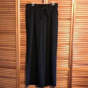 Wide leg trousers